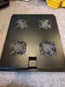 Pokrywa górna z wentylatorami do szaf RACK 19'