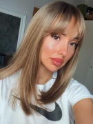 Peruka nowa jak naturalne blond gęste ombre pasemka grzywka dla kobiet