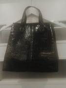 Mała czarna torebka lakierowana skóra Primark