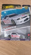 HOT WHEELS Premium Nissan Skyline GT-R 32 Pandem Modern Classic 1/5 Biały