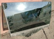 Szyba tylna prawa passat b8 kombi zielona