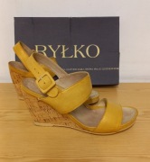 Sandały na koturnie RYŁKO