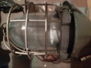 Ładna lampa przemysłowa