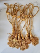 Chwosty złote grube do wiązania firan z frędzlami 