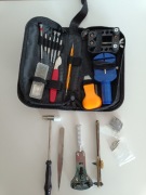 Profesjonalny Zestaw Narzędzi Zegarmistrzowskich – do Naprawy Zegarków