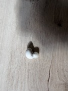 Samsung Galaxy Buds 2 lewa słuchawka biała