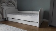 Białe łóżko dziecięce 160x80