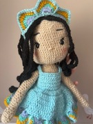 Lady Peacock - duża lalka wykonana na szydełku