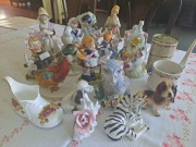 Mieszanka figurek ( zwierzeta, dziewczynki, bucik )