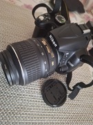 Lustrzanka Nikon D5000 + obiektyw 18-55 mm + pokrowiec