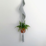 Kwietnik makrama szary rękodzieło długi boho 110 cm 