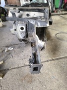 VW Golf sportsvan podłużnica, kielich, próg, słupek drzwi LA7N, ćwiartka pr