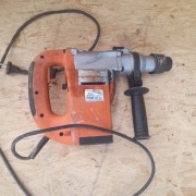 Młotowiertarka młot