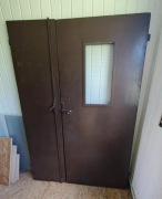 Stalowe solidne drzwi dwuskrzydłowe ze zbrojoną szybą 140x198 cm Ocieplane