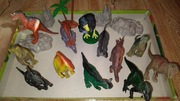 Zestaw figurek dinozaurów. Stan bardzo dobry