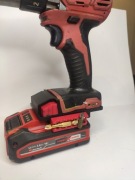 Adapter przejściówka baterii Dexter PowerXChange do Milwaukee M18