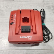 Ładowarka Hilti C7/24