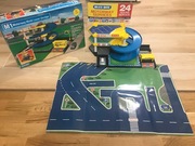 parking blue box M1 motorway parking garaż dla resoraków retro prl