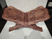 Drewniany stojak do ekspozycji ksiażek