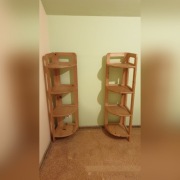 Półki narożne (sosna), wys 150 cm, szer 30 cm