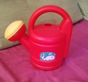 konewka plastikowa dla dziecka dzieci do podlewania zabawka czerwona