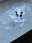 Radmor seria 5102 kpl. śrub mocowania radiatora