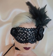 Maska karnawałowa maskaradowa wenecka damska pióra