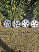 Felgi aluminiowe  z oponami 215/45 R17