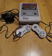 Super Nintendo + 2pady
