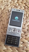 Sony Ericsson w715 uszkodzony