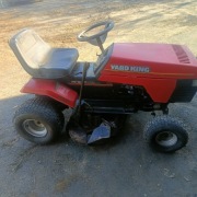 Kosiarka traktorek uszkodzony silnik urwana korba