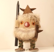 Duża Stara Maskotka ze Szmatek Wiking (głównie futro i zamsz) wys. 20 cm