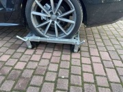 Wózek serwisowy do lawet