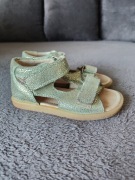 Mrugała skórzane sandały dziecięce r. 25, stan Bardzo Dobry