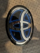 Znaczek emblemat Toyota Hybrid Camry 53141-33130 / 33140