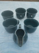 Komplet filiżanek i mały mlecznik zielony 