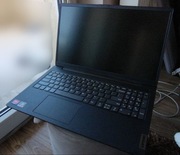 Laptop Lenovo V15 G2  - 15,6", Ryzen 5 5500U, 8GB, 512GB - używany 