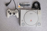 Konsola SONY PlayStation 1 SCPH 5502 Emulatorem Napędu Picostation
