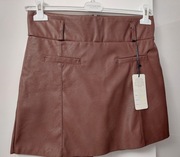 Spódnico-spodenki z eko skórki  M/L