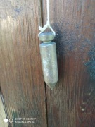 Pion murarski ze sznurkiem