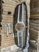 Grill Mercedes w205 lift pod kamerę 