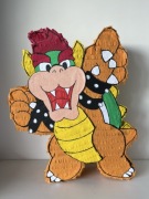 Piniata urodzinowa- Bowser z serii Super Mario