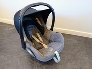 Fotelik Nosidełko Maxi Cosi Cabrio Fox - do bazy Izofix do 13 kg.