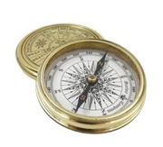 kompas w złotej obudowie z 40 letnim kalendarzem, klasyczny wygląd