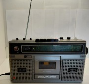 Sharp GF 8080 H / Radiomagnetofon 
