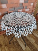 Obrus, średnica 98 cm, rękodzieło 