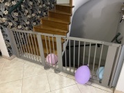 Bramka barierka ochronna zabezpieczająca na schody maluchowelove szara