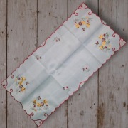 Obrus świąteczny wielkanocny haftowany 60x120