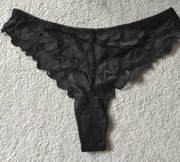 Koronkowe stringi czarne, rozm. S, nieużywane ale bez metki