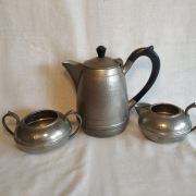 Zestaw do herbaty Hand Beaten Hall Bros Sheffield – Styl Art Deco